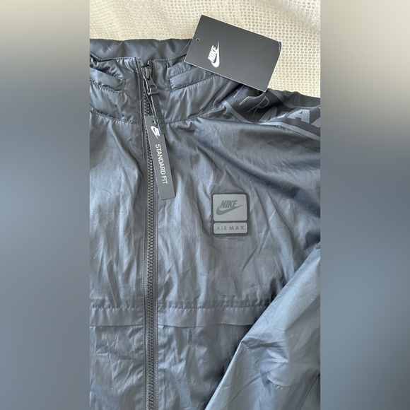 Nike Men’s jacket - Picture 9 of 13